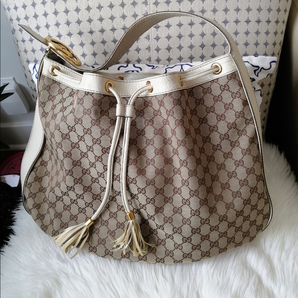 GUCCI DRAWSTRING GG HOBO - Picture 2 of 16